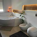 Luxury Spacious Flat With A Lovely Terrace Apartment Tirana