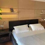 Apartment Luxury Spacious Flat With A Lovely Terrace
