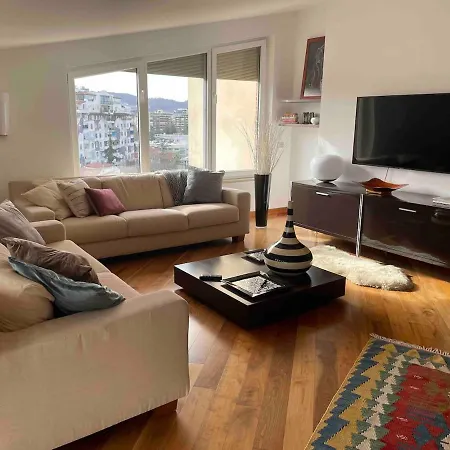 Apartment Luxury Spacious Flat With A Lovely Terrace Tirana