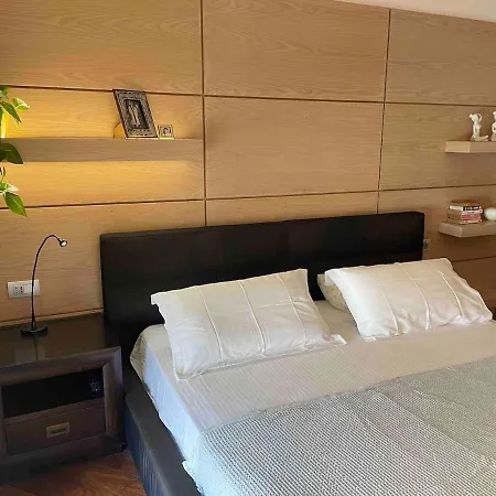 Apartman Luxury Spacious Flat With A Lovely Terrace