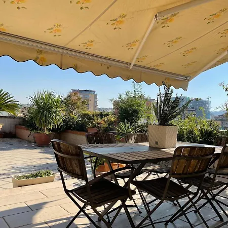 Luxury Spacious Flat With A Lovely Terrace * Τίρανα
